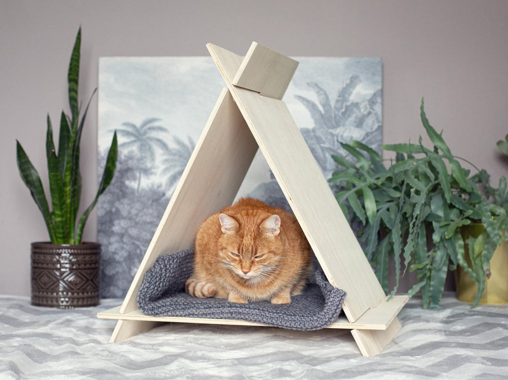 Teepee | Tipi | Playhouse | Cat | Rabbit