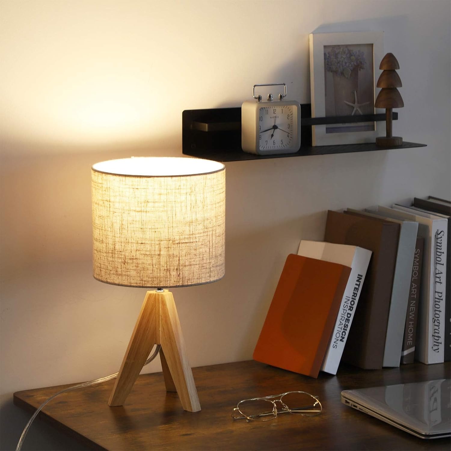 EDISHINE Bedside Lamps Set of 2, Wood Bedside Table Lamp, Tripod Desk Lamp On-Off Switch, Desk Lamps for Living Room, Bedroom, Office, E27 Base, Linen