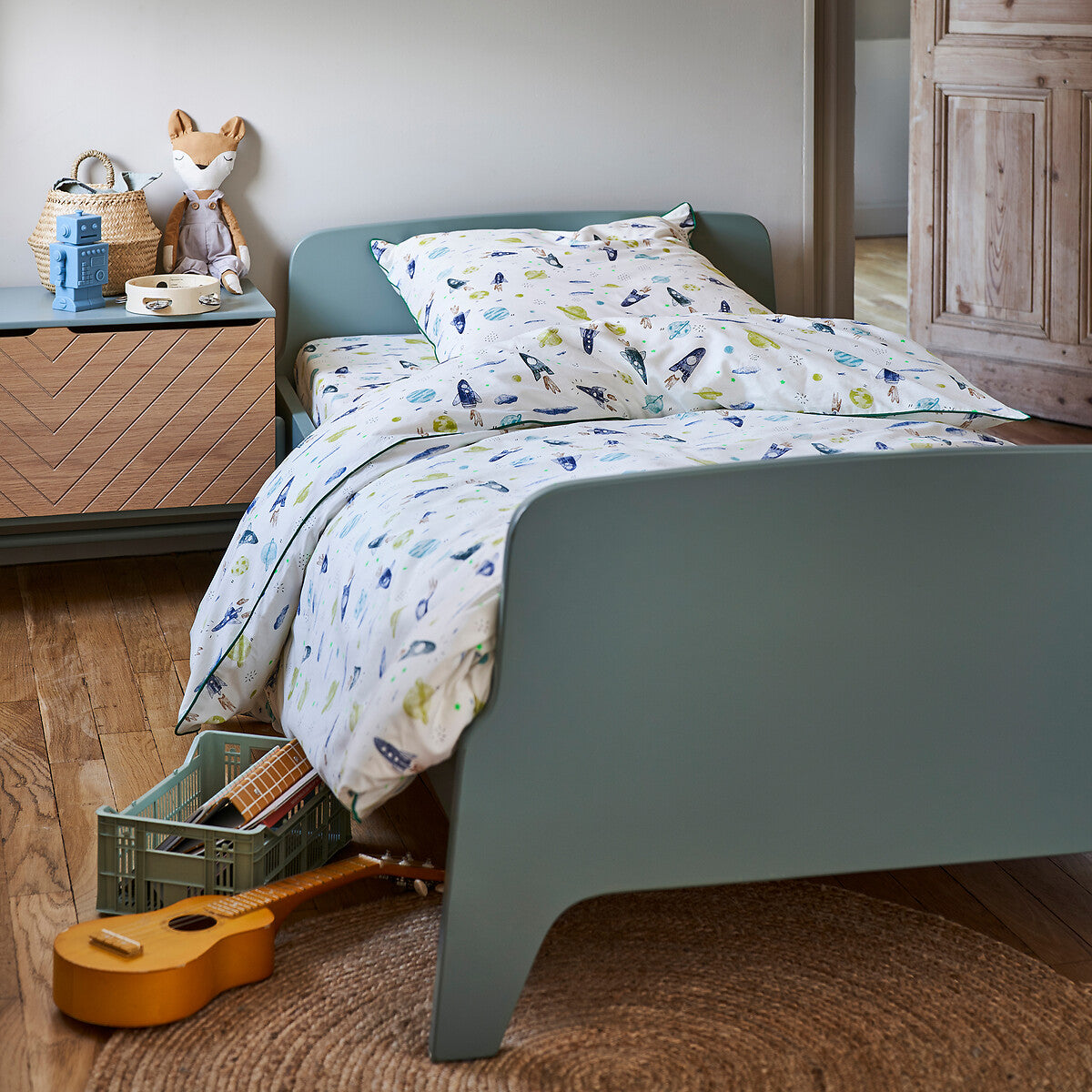 Retro vintage style bed, 1 person, Adil