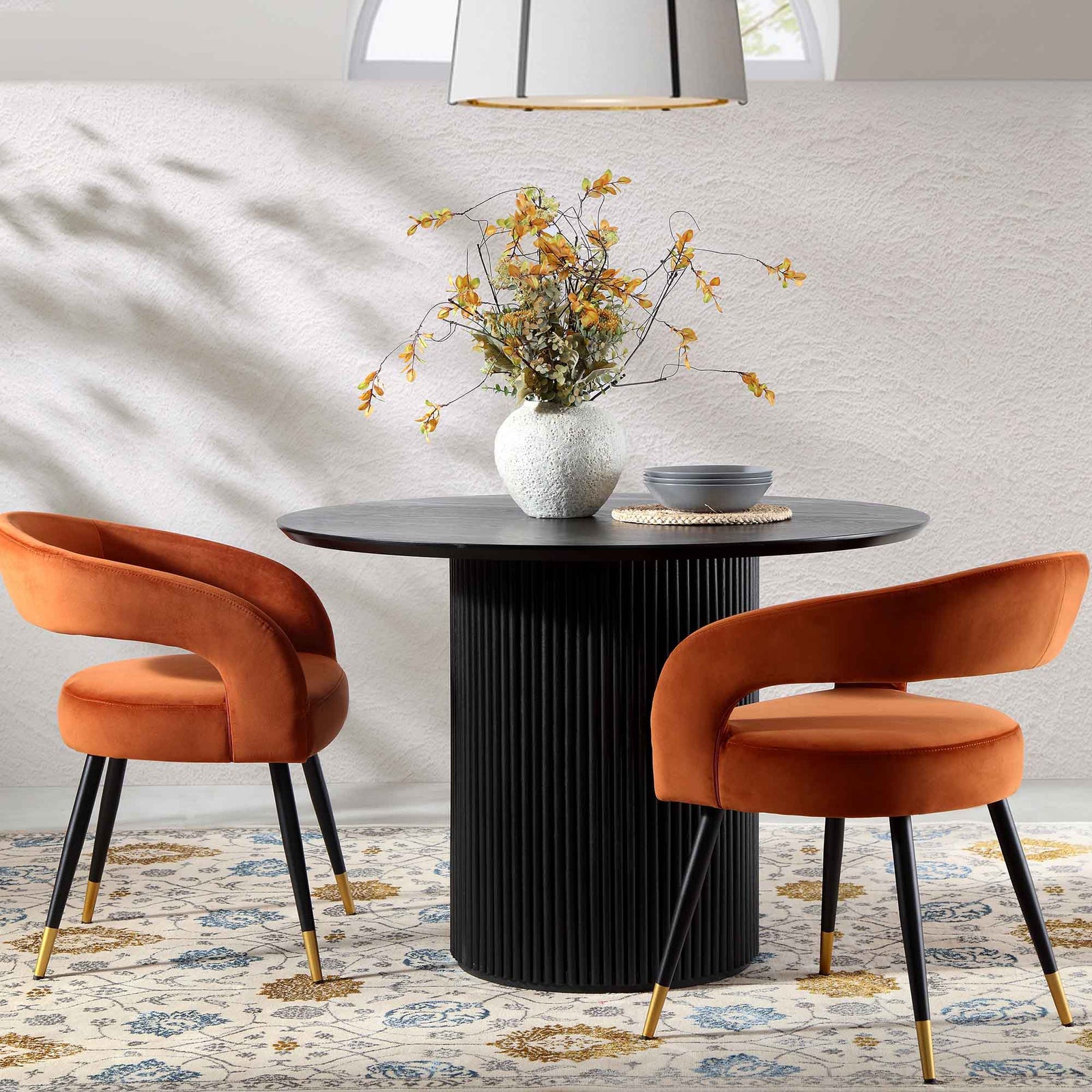 Velin Round Pedestal Dining Table Dining Room | Mamta Handicraft