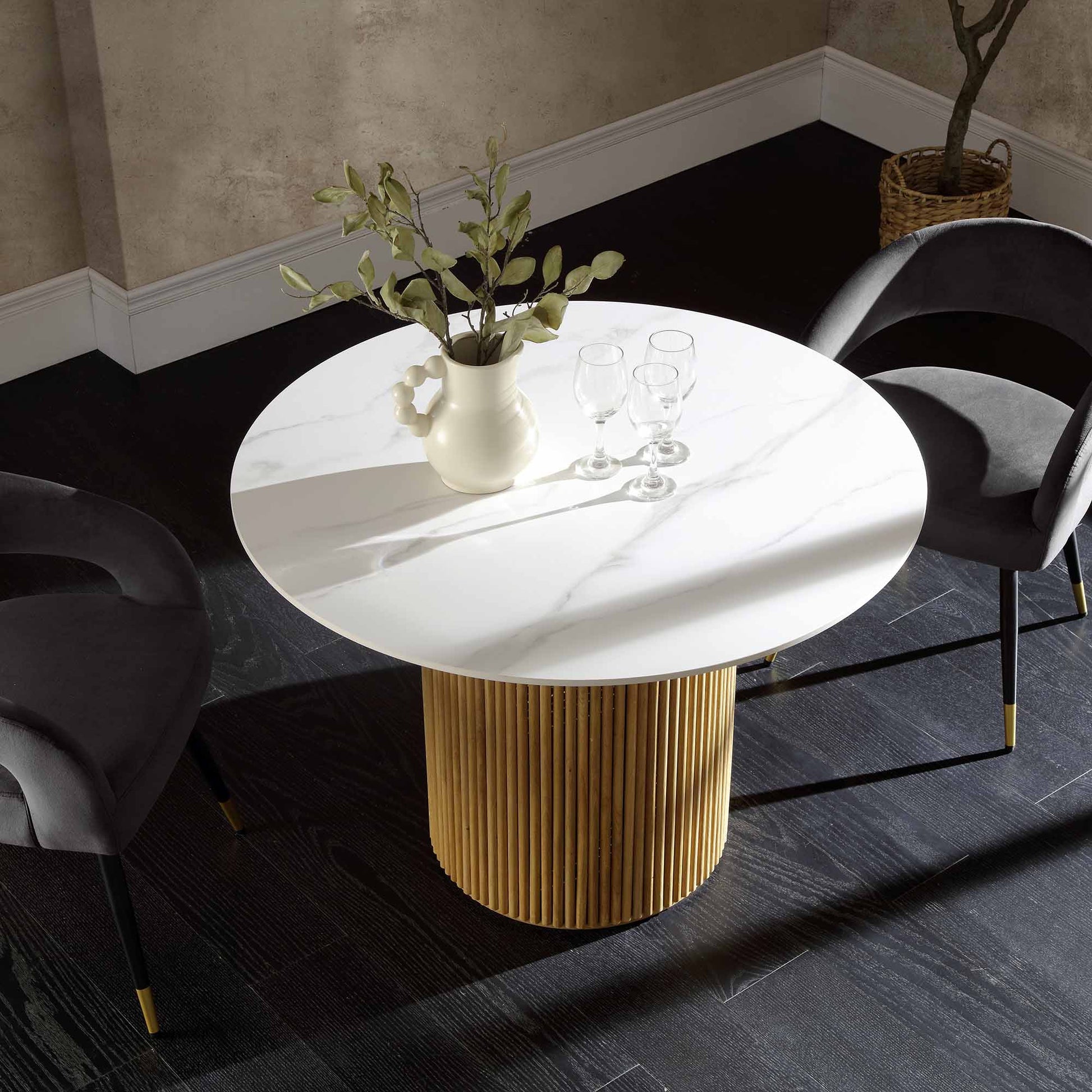 Velin Round Solidwood Pedestal Dining Table