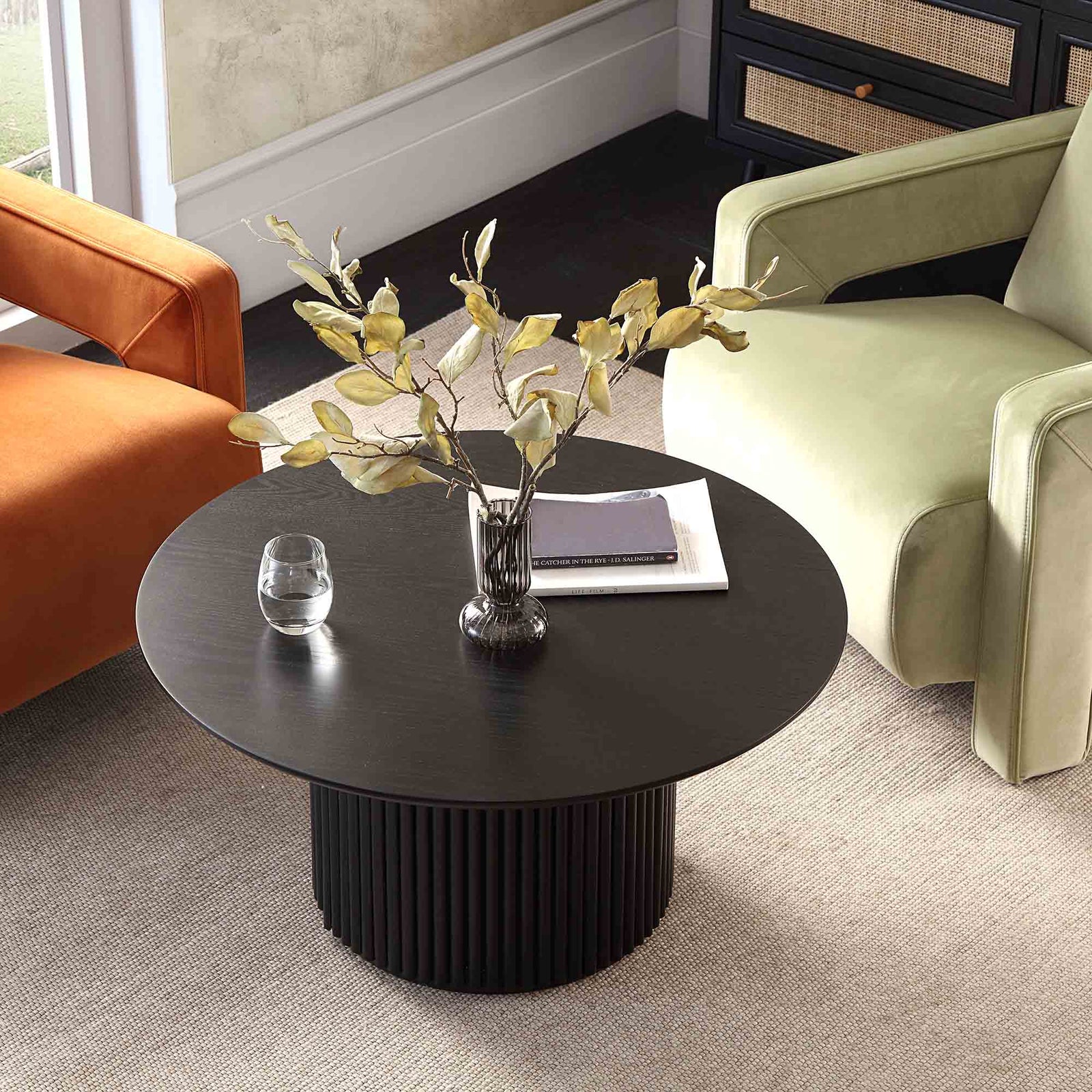 Wynmist Round Coffee Table Grain Detail | Mamta Handicraft