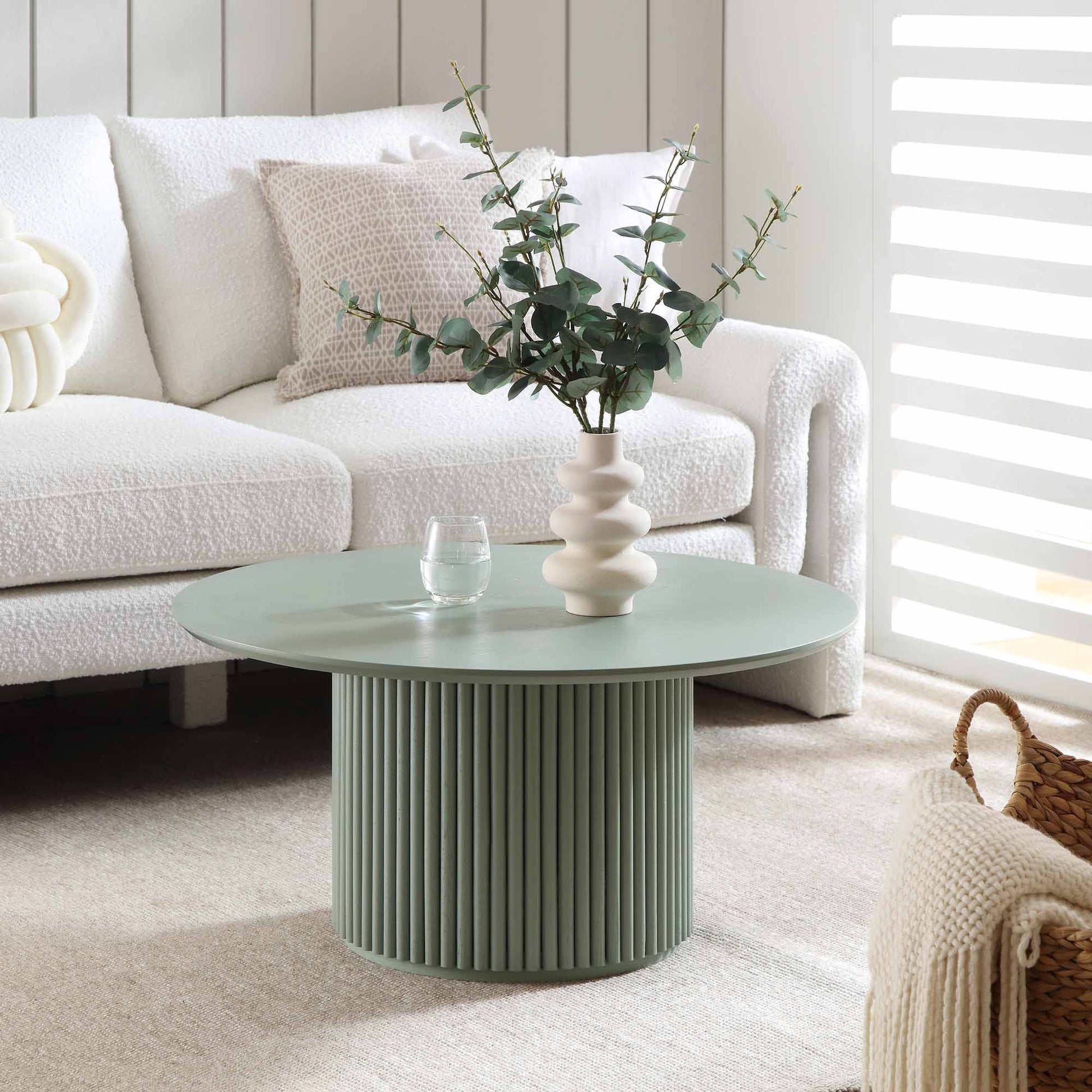 Wynmist Round Solidwood Pedestal Coffee Table