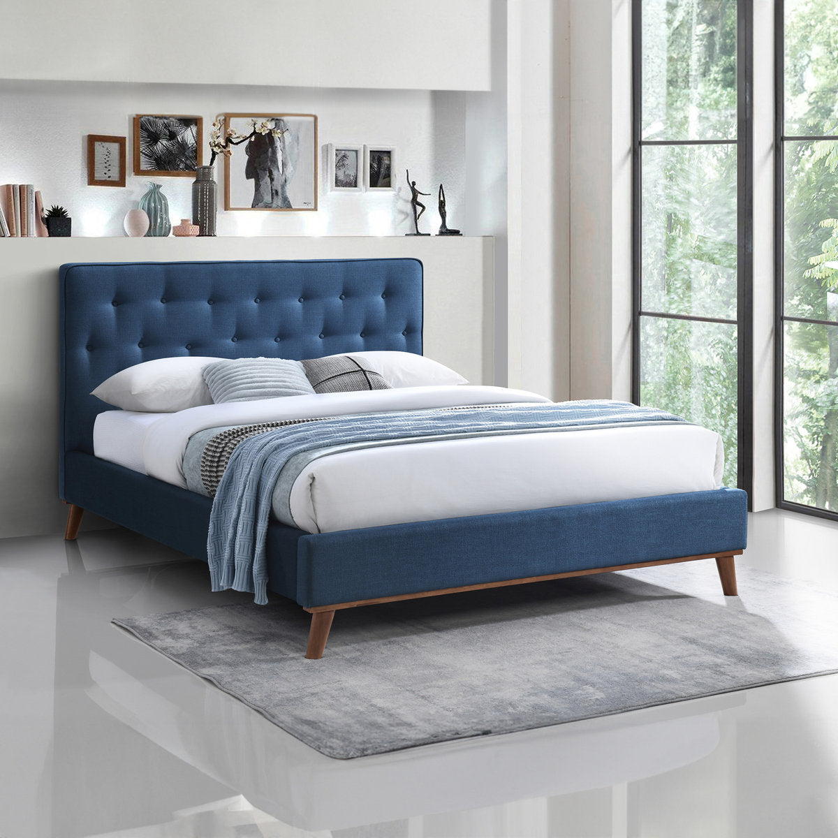 Bobina Upholstered Platform Bed