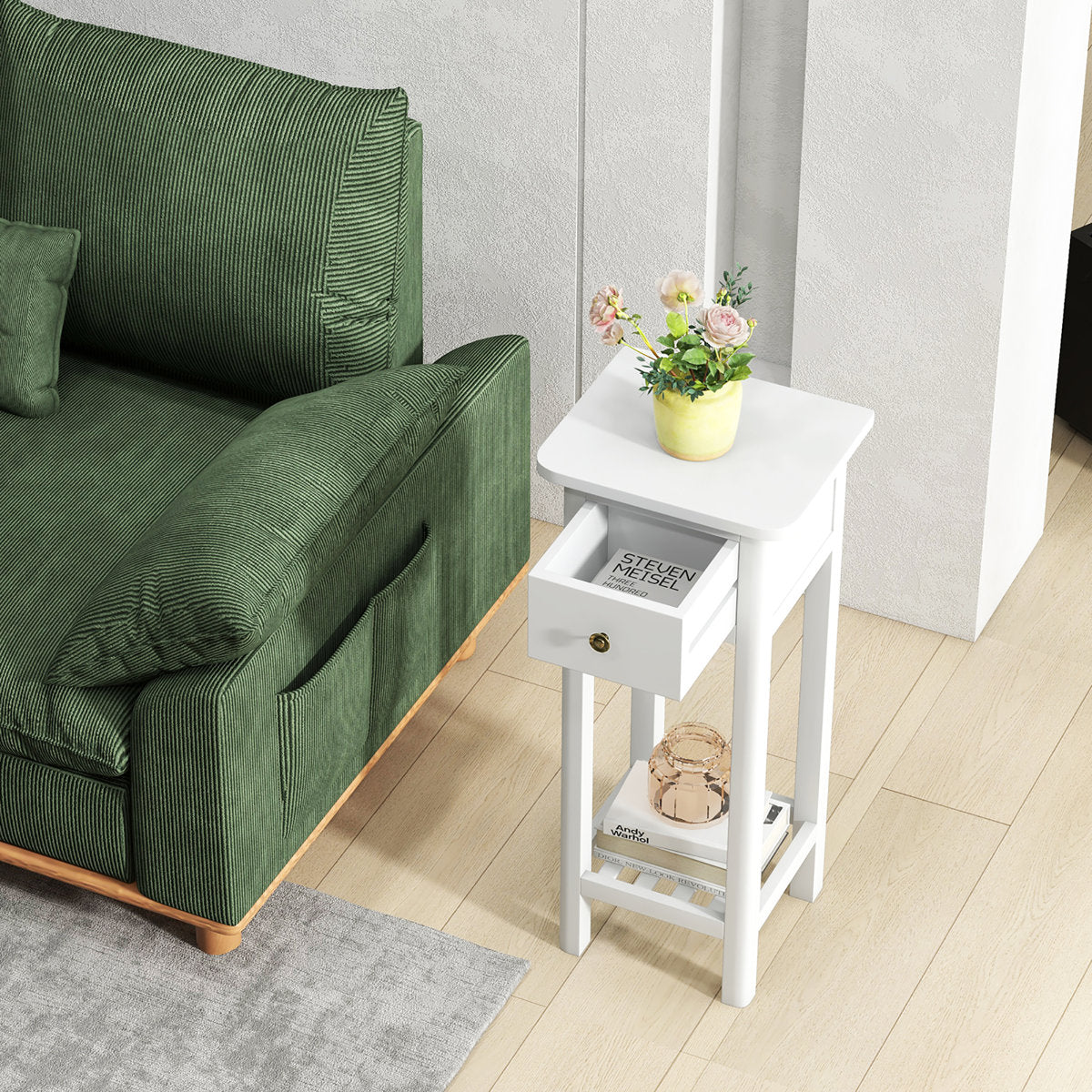 Darcey 14'' W Nightstand