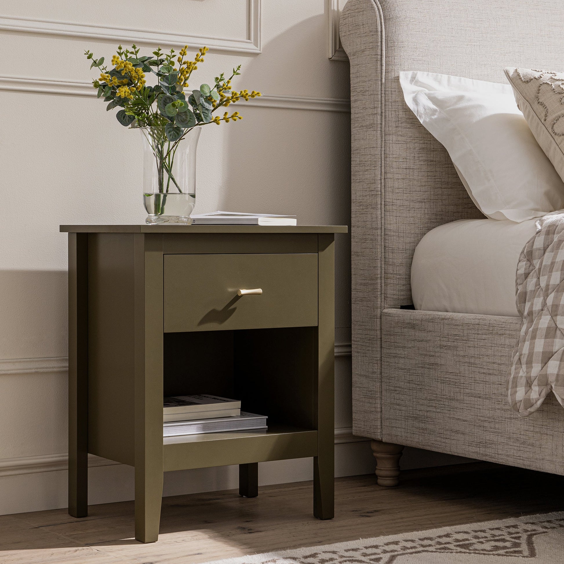 Wynmist 1-Drawer Bedside Table