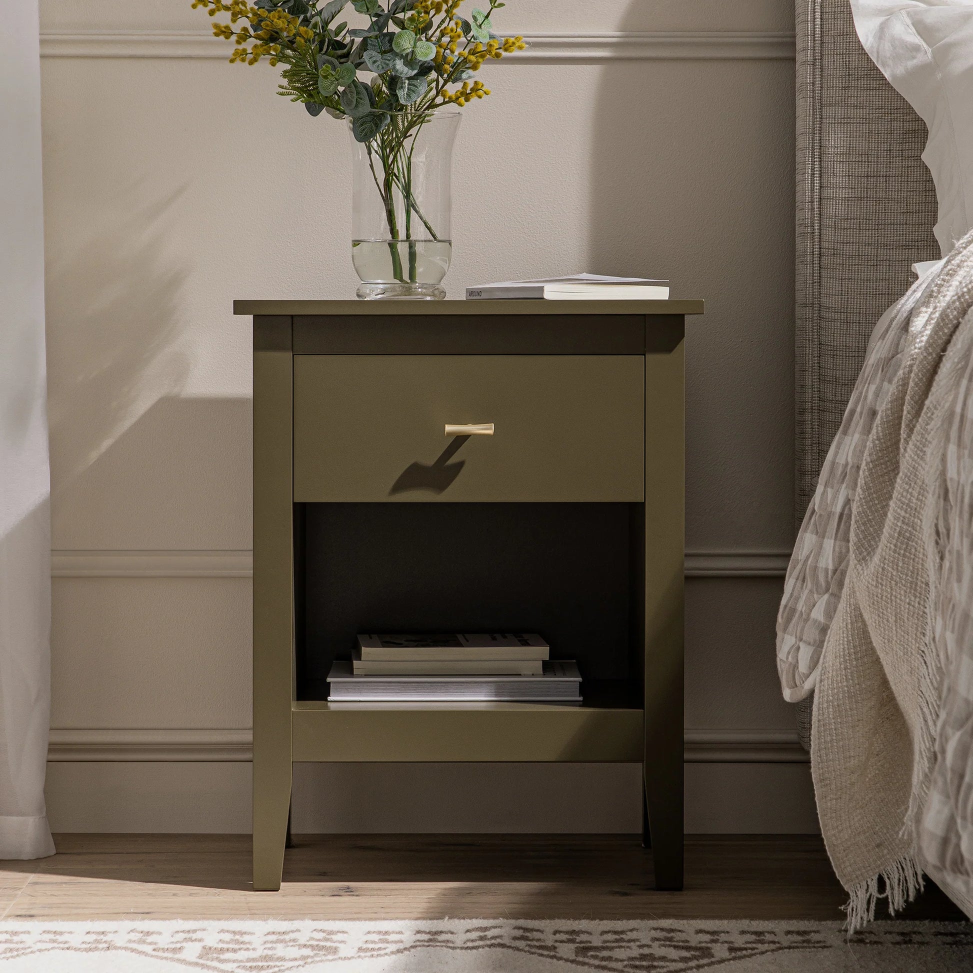 Wynmist 1-Drawer Bedside Table