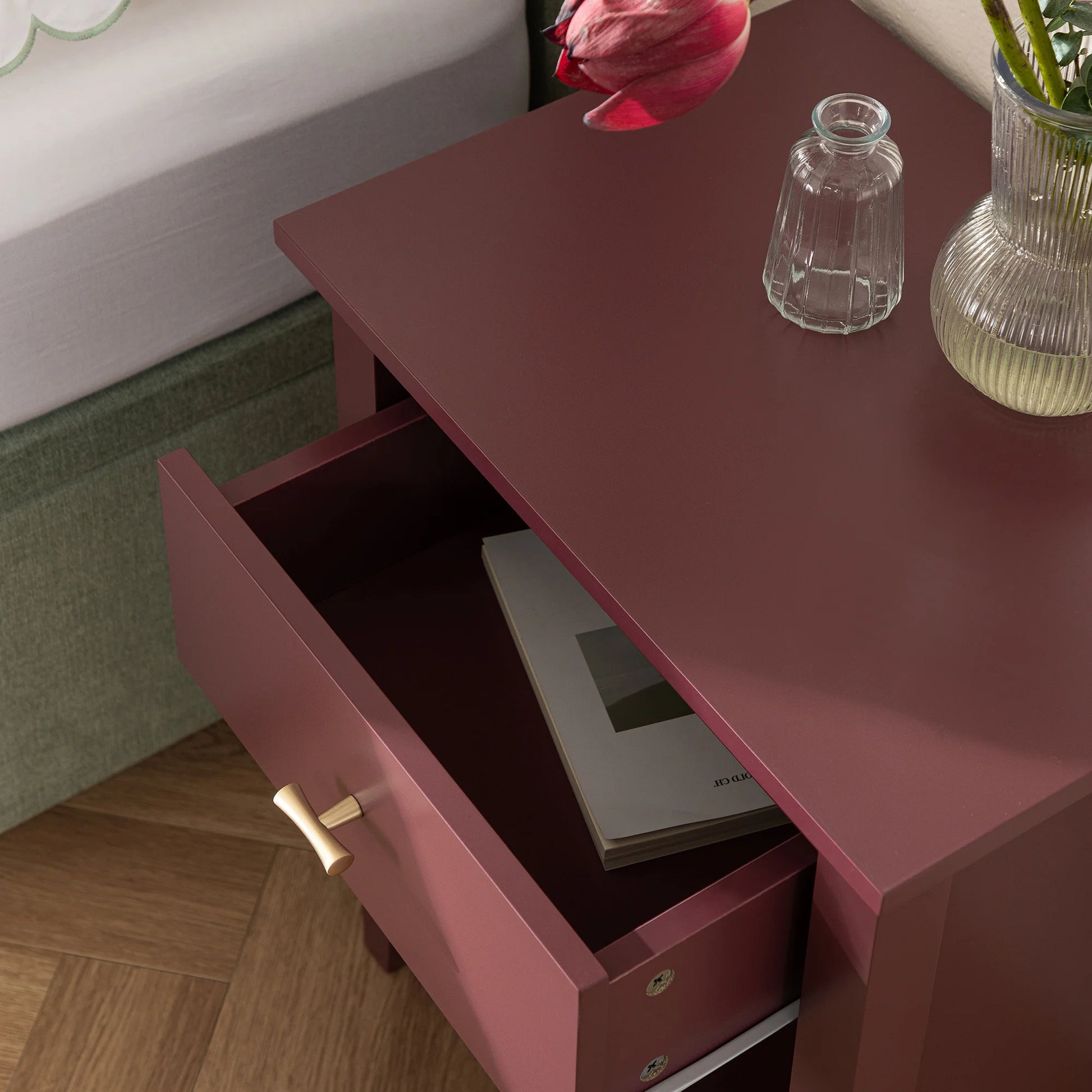 Wynmist 1-Drawer Bedside Table