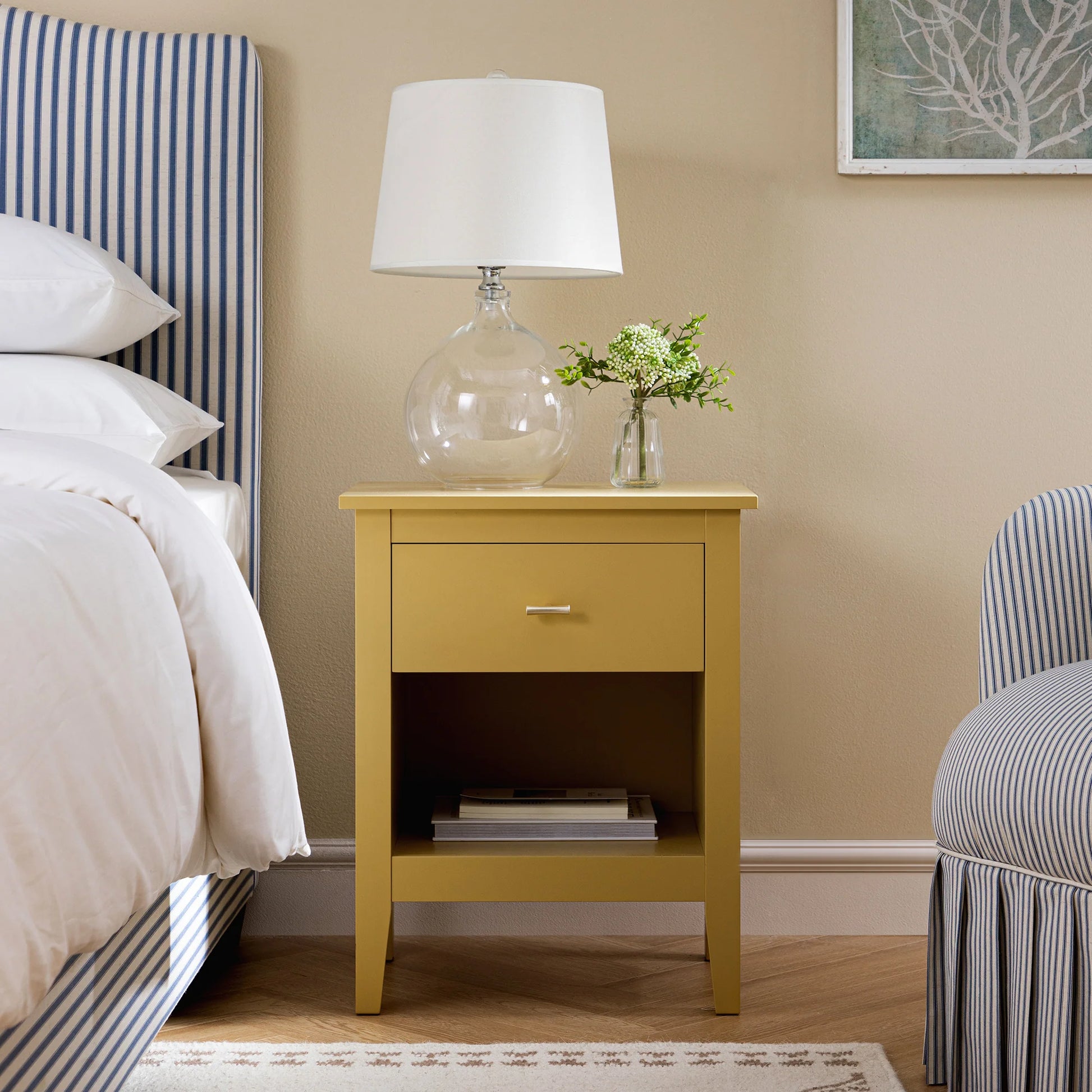 Wynmist 1-Drawer Bedside Table