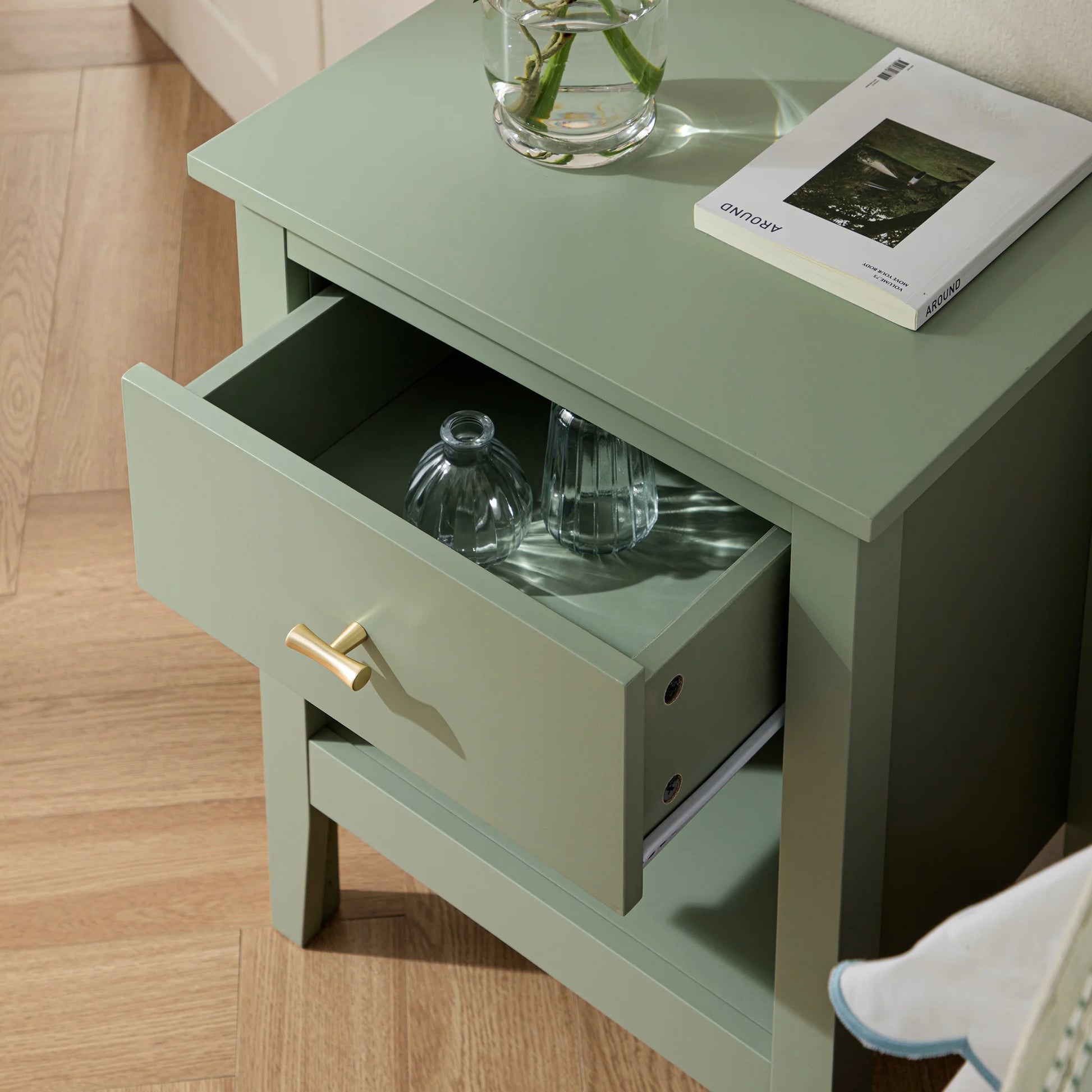 Wynmist 1-Drawer Bedside Table