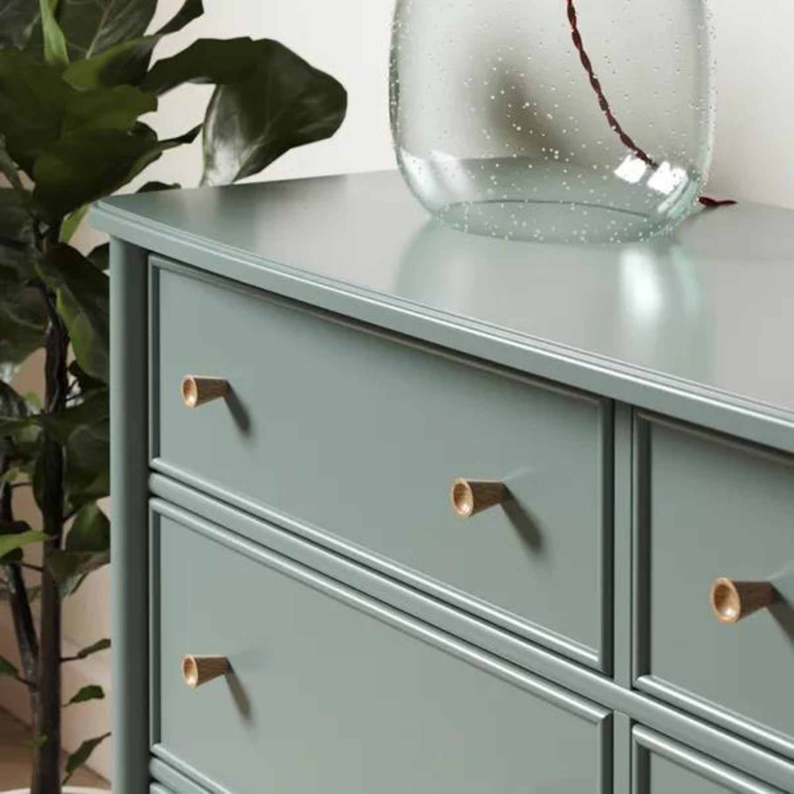 Zaira Classic Solid Wood 6-Drawer Wide Dresser