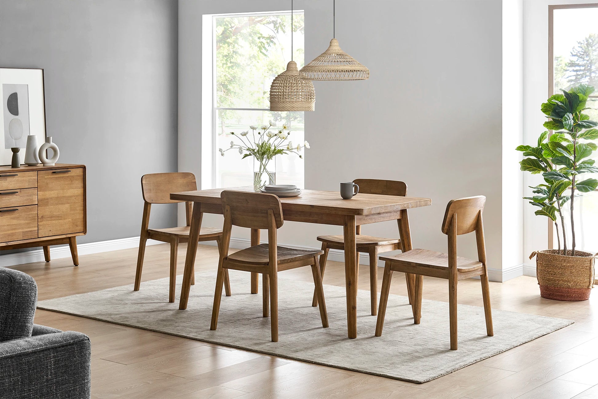 Seb Dining Table