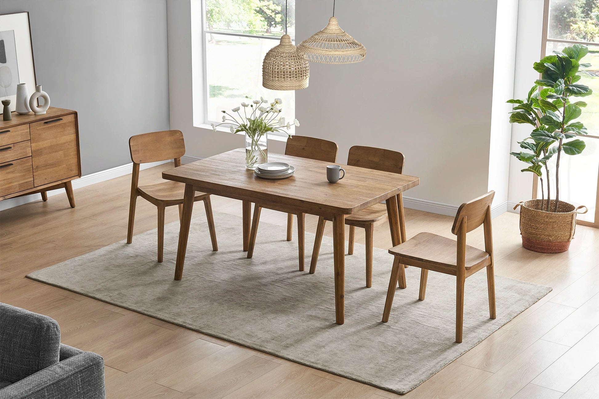 Seb Dining Table