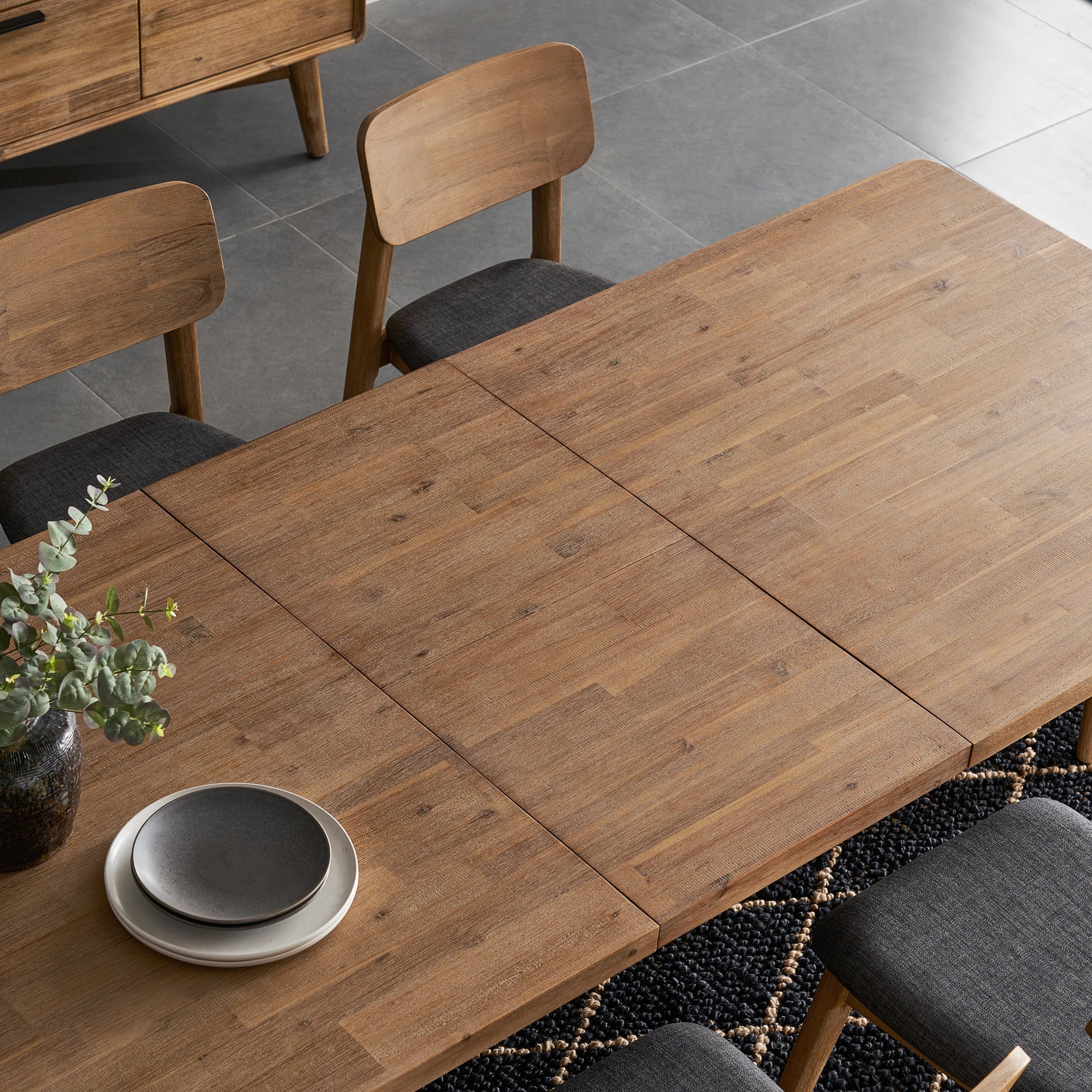 Seb Extendable Dining Table