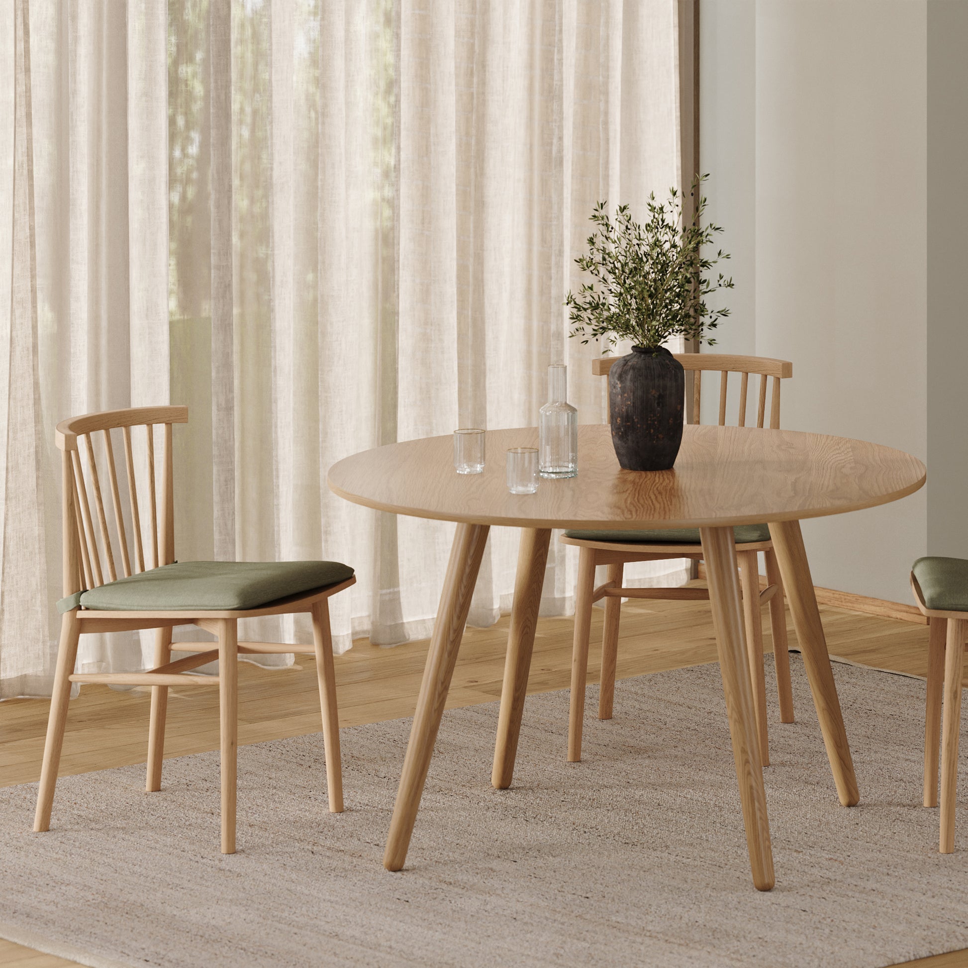 Seno Round Dining Table