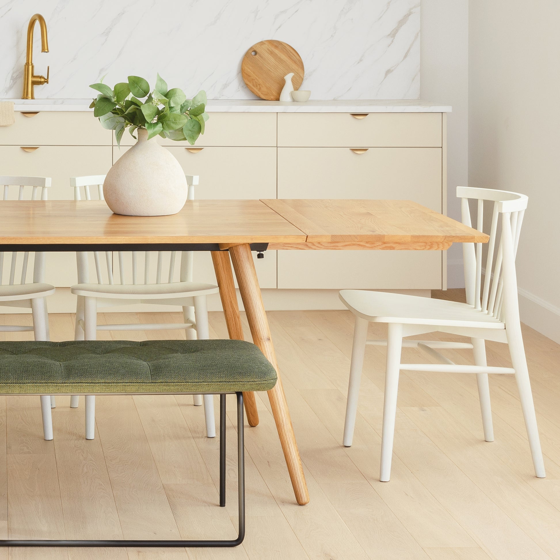 Seno Round Dining Table