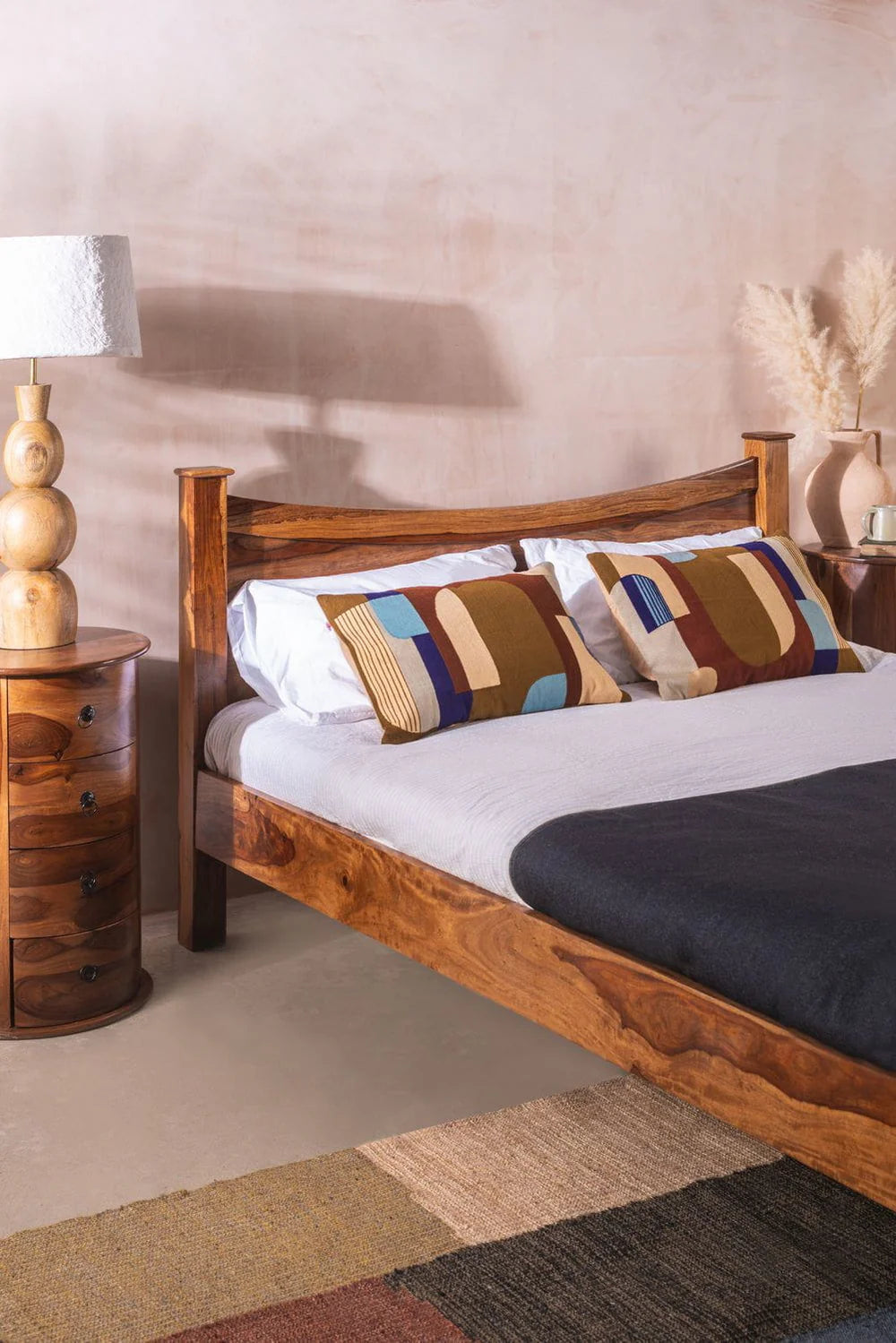 Sierra Curved Bed – Elegant Solid Sheesham Wood Queen Size Bed